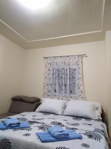Katil atau katil-katil dalam bilik di Apartman Sasa