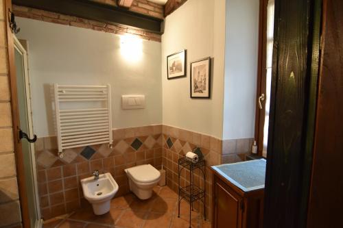 Ванная комната в B&B Il Melograno del Garda