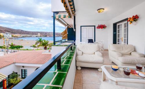 La Maricita Cristianos - Beach Front & Sea View Only Adult