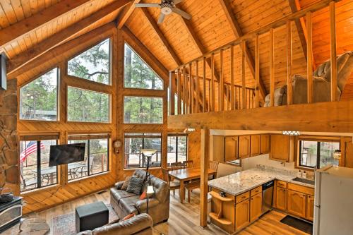 Chalet-Style Cabin in Coconino National Forest!