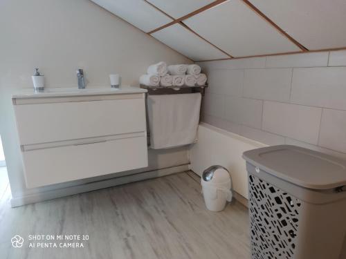 Ein Badezimmer in der Unterkunft villa Areca