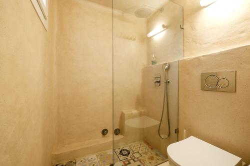 Bagno di Golden Beach Studios & Suites