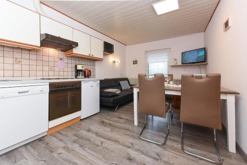 Η κουζίνα ή μικρή κουζίνα στο Ferienhof Tannen