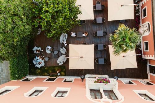 an overhead view of a building with a courtyard at Palazzo Barocci in Venice