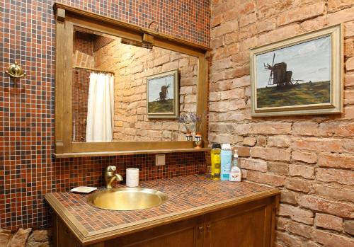 Koupelna v ubytování Old Town Fairytale, 2 bedrooms and terrace, Tartu Home