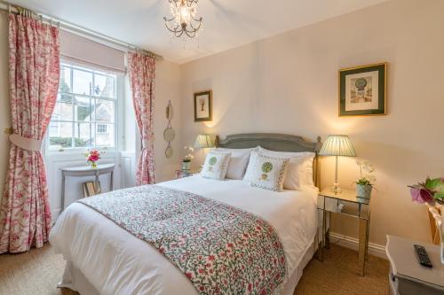 Gallery image of New Church Cottage in Tetbury