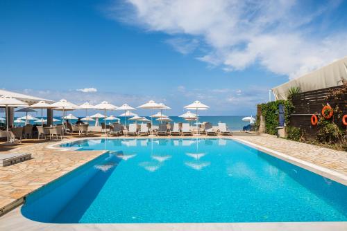 Piscina en o cerca de Filorian Hotel Apartments
