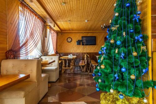 Una televisión o centro de entretenimiento en Milana SPA & Hotel - SPA included