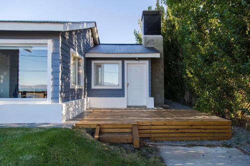 Το κτήριο όπου στεγάζεται  η παραθεριστική κατοικία