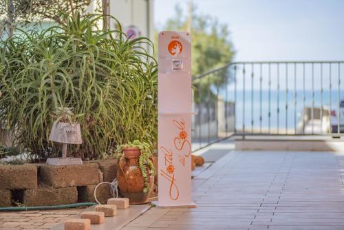 Γενική θέα στη θάλασσα ή θέα στη θάλασσα από  αυτό το ξενοδοχείο