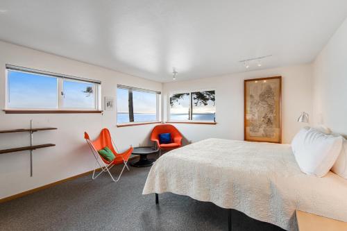 Gallery image of The Artists' Beachhouse in Marrowstone