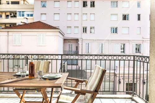 Upstays - 3min from beach - AC -