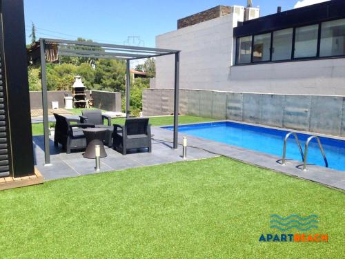 APARTBEACH LAS VILLAS De CASTELLVELL