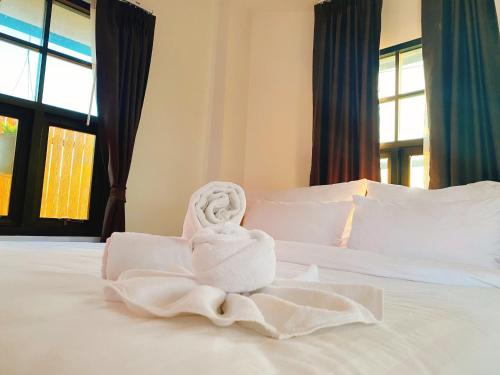 Gallery image of Maze Pool Villa Resort in Kamphaeng Phet