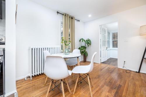 Φωτογραφία από το άλμπουμ του Lovely Ranch House in Windsor, 10 mins to Hartford Connecticut σε Windsor