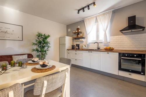 Apartment Bo&Dy with Private Pool