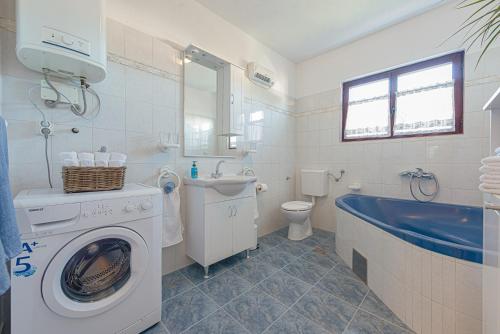 Apartment Bo&Dy with Private Pool