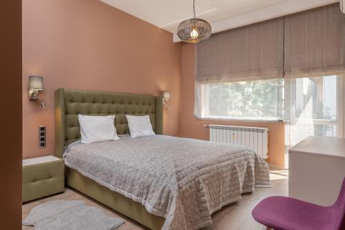 ~Angels ~ Two-Bedroom Deluxe Flat in City Centre