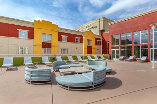 Coin salon dans l'établissement Bluegreen Vacations Club 36, an Ascend Collection Resort