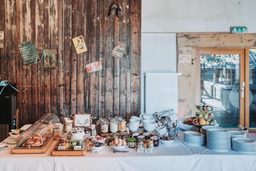 Jídlo v hotelu nebo okolí