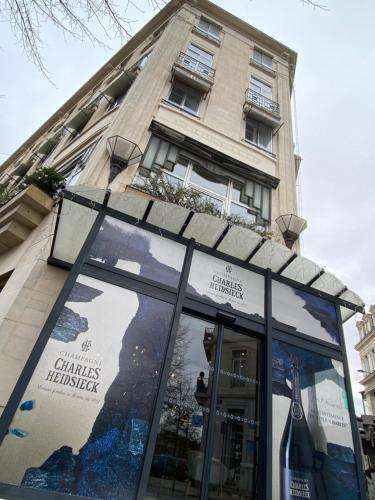 Hôtel l'Univers – Photos 2
