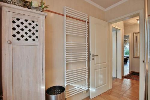 Ένα μπάνιο στο Sunshine-Residenz Sunshine Residenz Appartement 1 Godewind