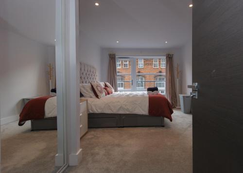 Imagen de la galería de Gorgeous Spacious 2 Bed 2 Bath Apartment, en Leicester