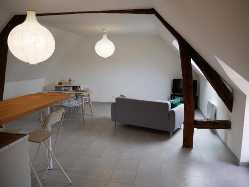 Gîte La Chapelle-Onzerain, 2 pièces, 2 personnes - FR-1-590-192