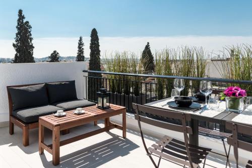 Executive 2 bdr Suite in Plaka - Acropolis view