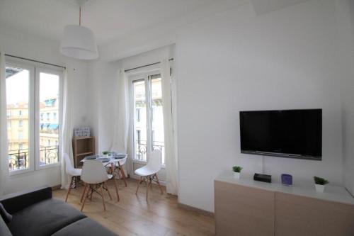 Nice Renting - NOTRE DAME - Cosy Loft Perfect View on the roofs