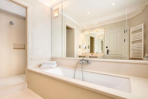 Genteel Home Contratacion