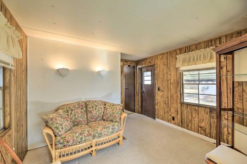 Pet-Friendly Cabin with Dock Fish and Explore! – Photos 4