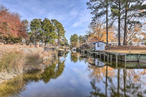 Pet-Friendly Cabin with Dock Fish and Explore! – Photos 2