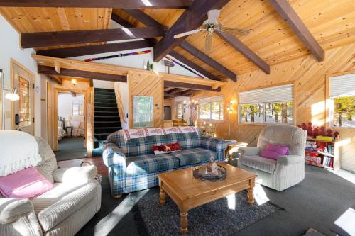 Bearfoot Retreat – Photos 2