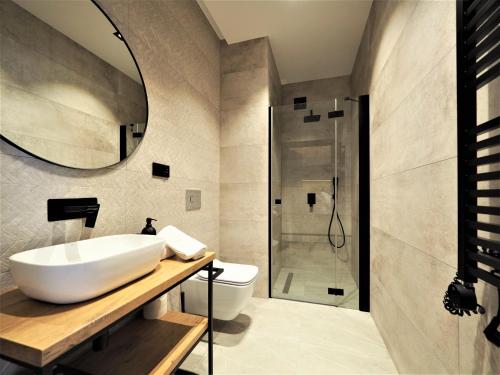 Kúpeľňa v ubytovaní VIP Apartamenty Gorące Źródła