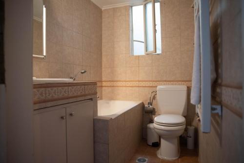 Ένα μπάνιο στο Nikea apartment near Piraeus port and metro st II