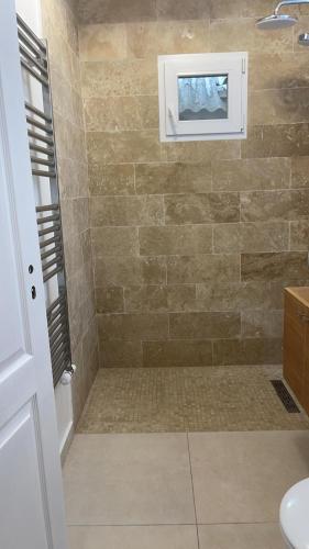 Ένα μπάνιο στο Melissa Home