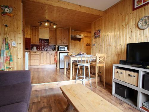 Appartement Chamrousse, 2 pièces, 6 personnes - FR-1-340-254