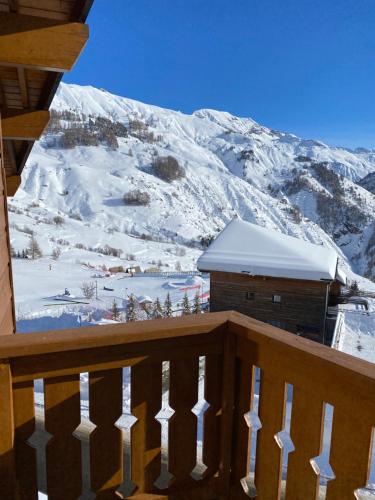 Agréable appart 4Pers, Gd balcon, vue panoramique garage et wi-fi