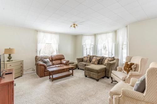 Columbia Falls Ranch Living – Photos 3
