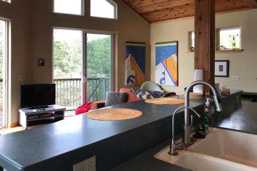 Happy Hill Retreat – Photos 3