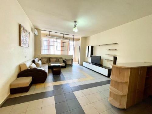 Armenak Apartment 7/1 Nalbandyan