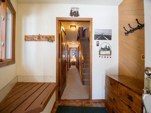 Kings Crossing Townhome 4 – Photos 3