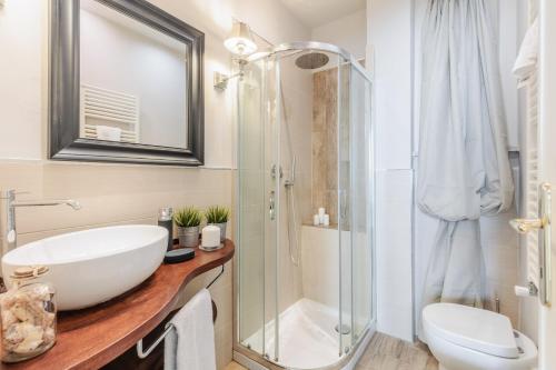 Ένα μπάνιο στο Appartmento fronte mare con garage privato