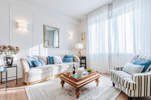 Χώρος καθιστικού στο Appartmento fronte mare con garage privato