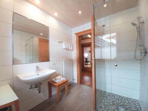 Bilik mandi di Appartement Thunhart Manfred & Doris