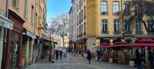 Coeur Vieux Lyon, 60 M2 lumineux tout confort photo 28