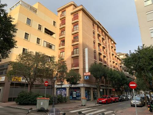Apartamentos y Estudios Torr en Madrid - Chamartín con Wifi Gratis