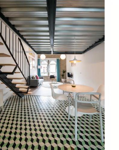 Pop Art Feria luminoso dúplex con terraza privada