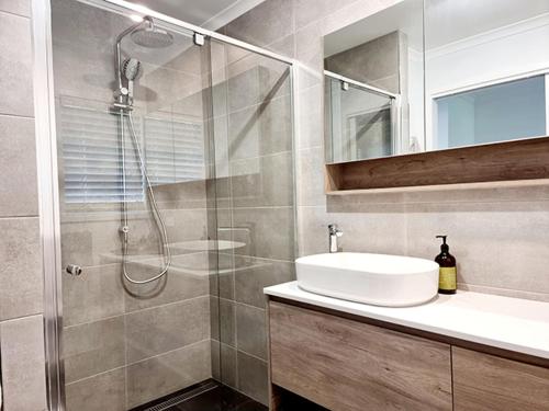 Ванная комната в Mountford Cottage